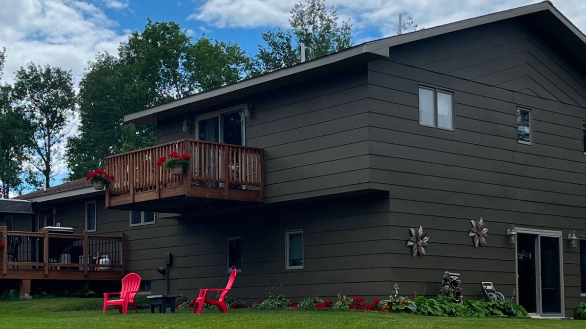 Waasa Township House | Large fully furnished,centrally located northern Minnesota retreat .