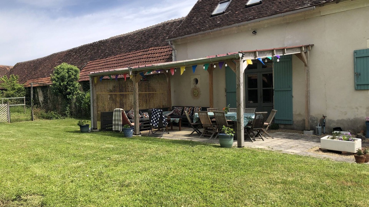 Flere-la-Riviere Villa | Large Gîte in the countryside. Find peace and quiet here.