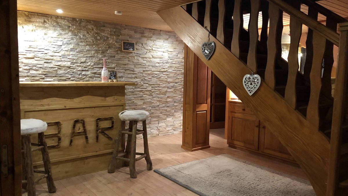 La Bresse Ski Chalet | Large gîte with Sauna and Balneo 4*, shuttle to the ski slopes!