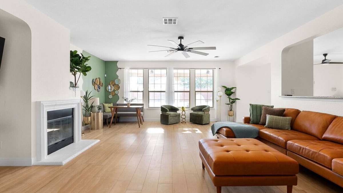 Morningside Meadows House | Large Groups House - Heated Pool+Hot Tub - Fiber