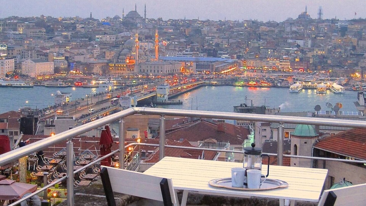 Galata Apartment | Large Groups - Space, Style, Views in Galata!