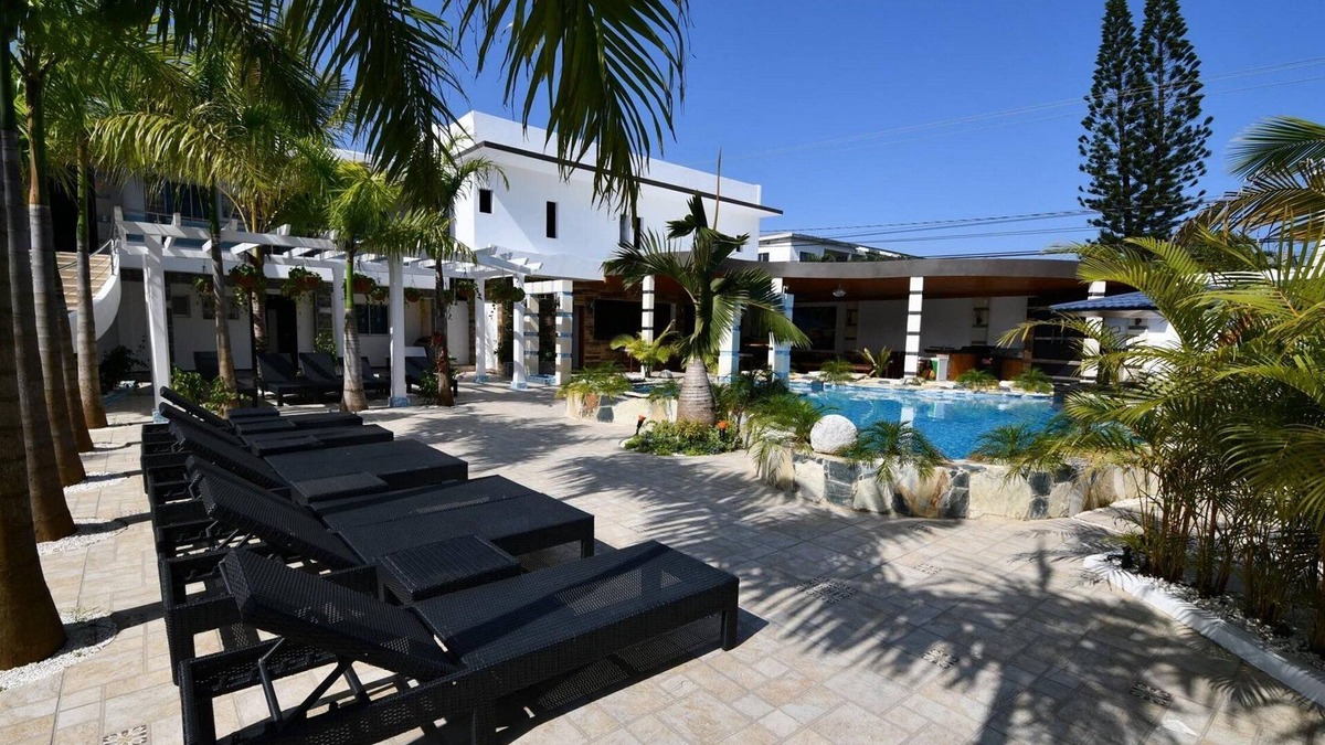 Villas Ana Maria Villa | Large guest-friendly villa in downtown Sosua, perfect for bachelor parties!