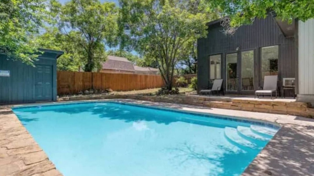 Irving House | Large home centrally located with pool and games room.