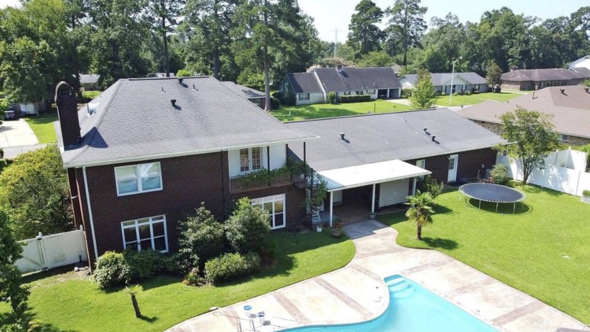 West Monroe House | Large Home in the heart of West Monroe!