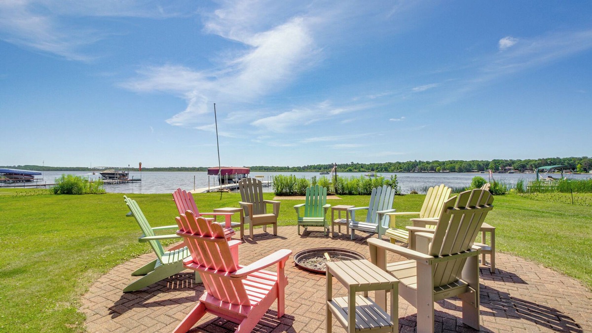 Nisswa Cabin | Large Home on Lake Edward w/Deck & Fire Pit!