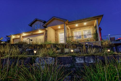 Northeast Colorado Springs House | Large Home-Pikes Peak Views-High End-Pool Table