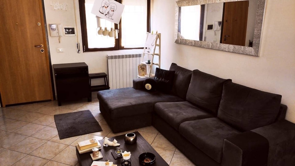 Zona XXXIII Acilia Sud House | Large house 3 floors. City 'n sea.