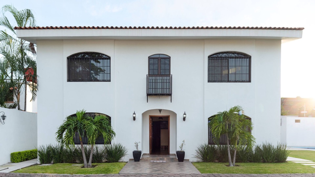 Colima House | Large house in gated community walking distance to downtown.