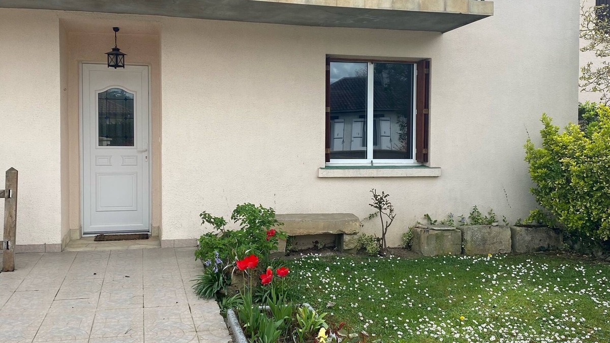 Bergerac House | Large house with 2 apartments in BERGERAC