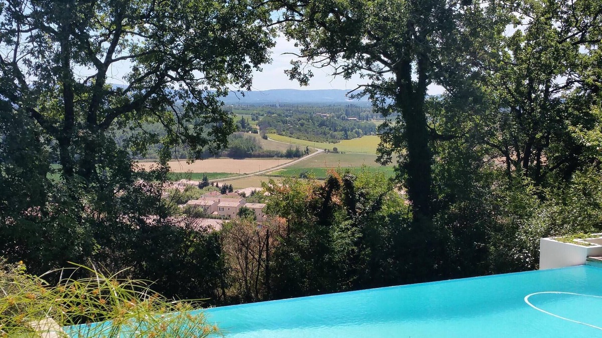 Savasse House | Large house with beautiful views at the gateway to Provence