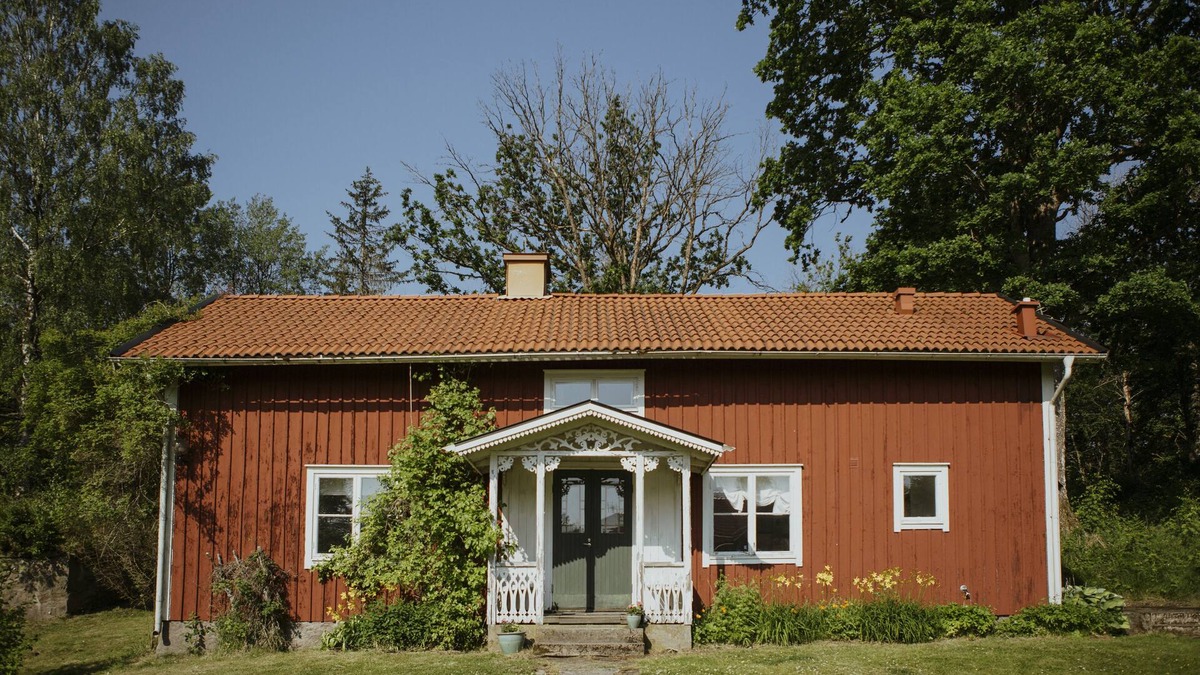Skillingaryd Cottage | Large houses in the Småland forests for 18 people