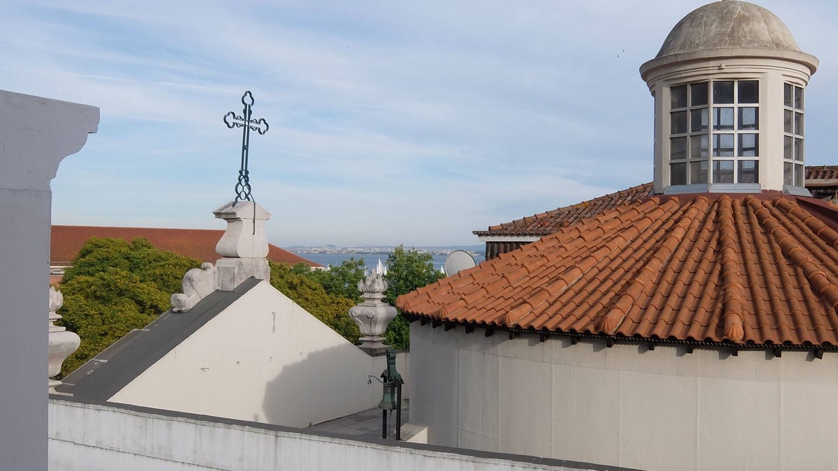 Chiado Apartment | Large & Lighting Loft in Largo Corpo Santo, Chiado, 2BR, AC and View