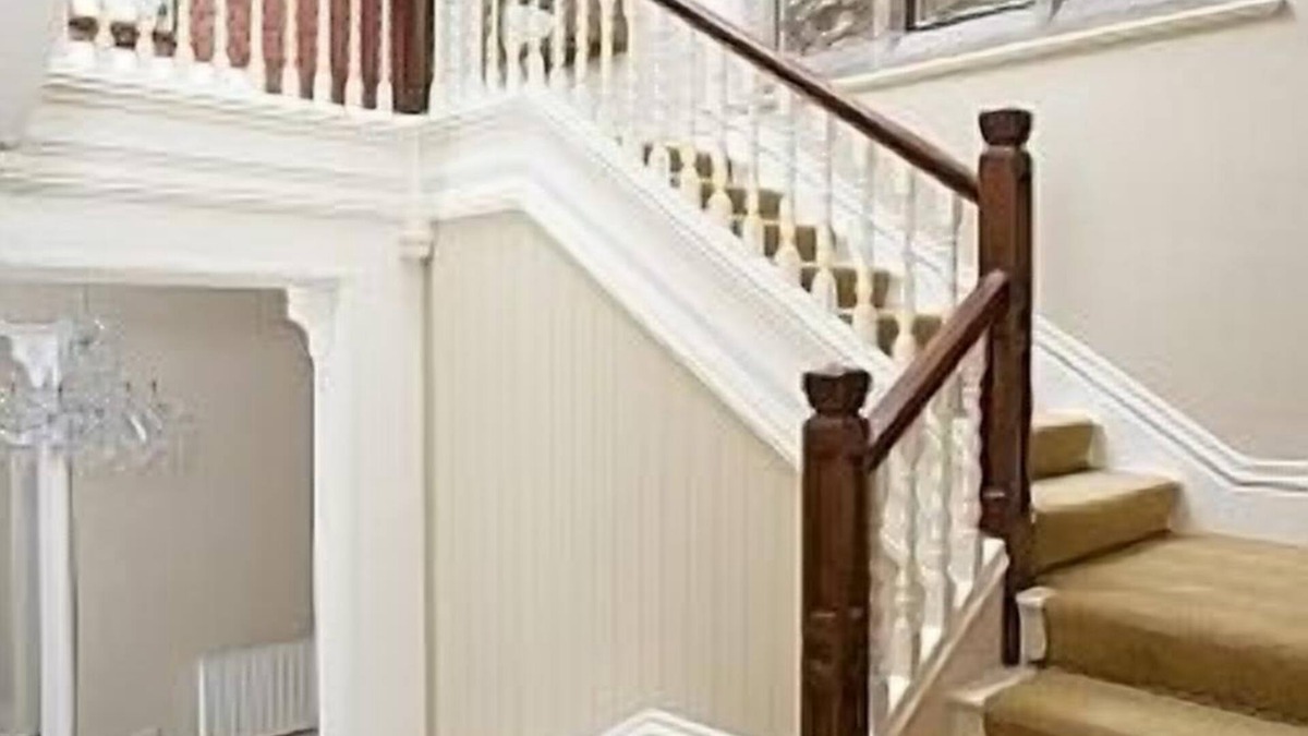 Tutbury House | Large Luxury Holiday Let Sleeps Up To 28 People