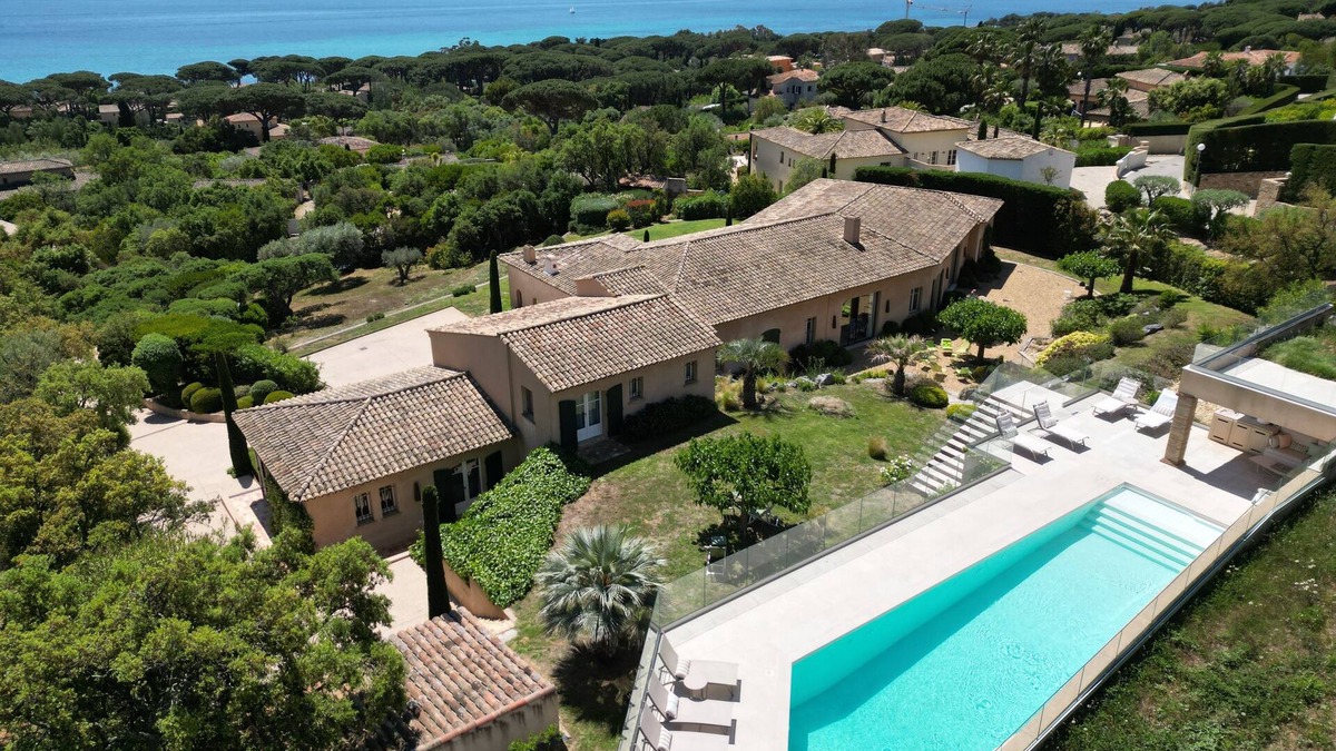 Guerrevieille Villa | Large luxury property, 900 m² living space, panoramic sea view