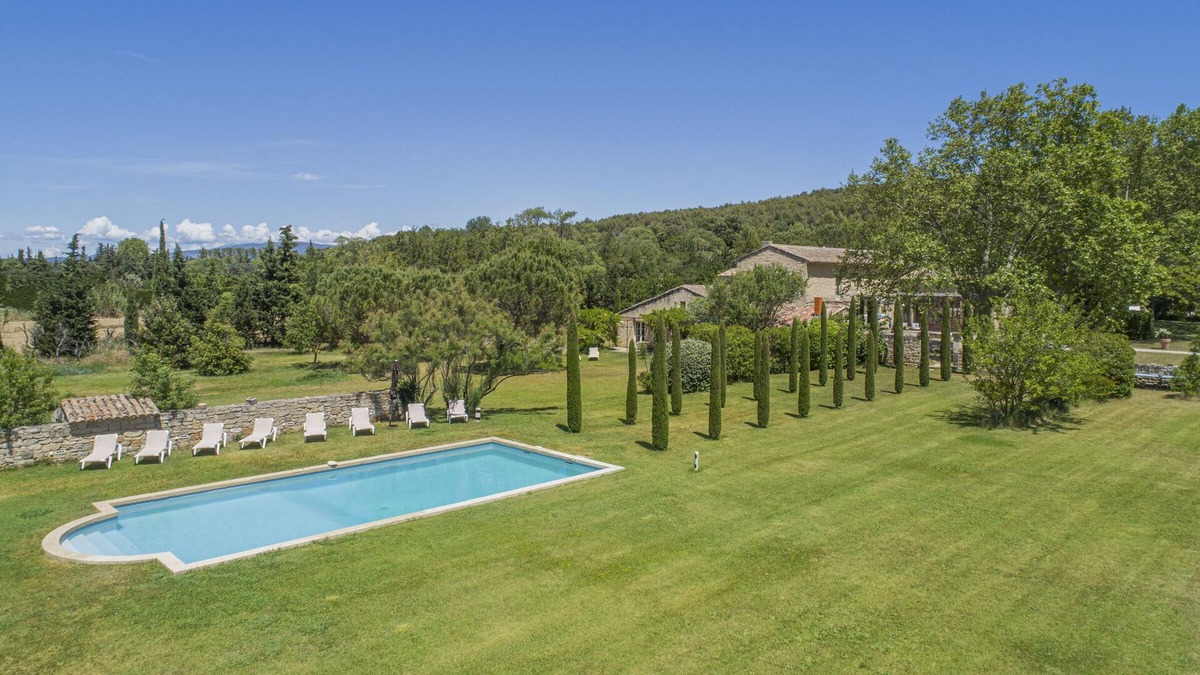 Taillades Other | LARGE MAS IN PROVENCE CLIMATISE -14 P - BARBECUE PAILLOTE SWIMMING POOL HEATED