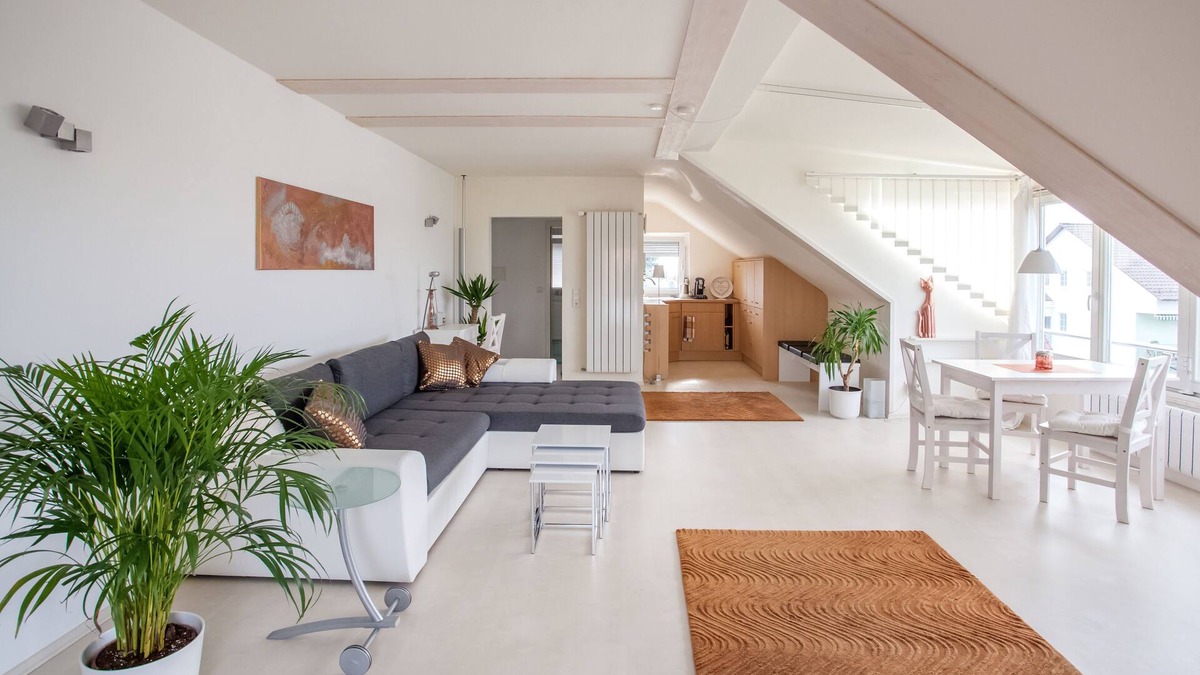 Niederzwehren Apartment | Large modern comfort apartment, 2 pers., Quiet location