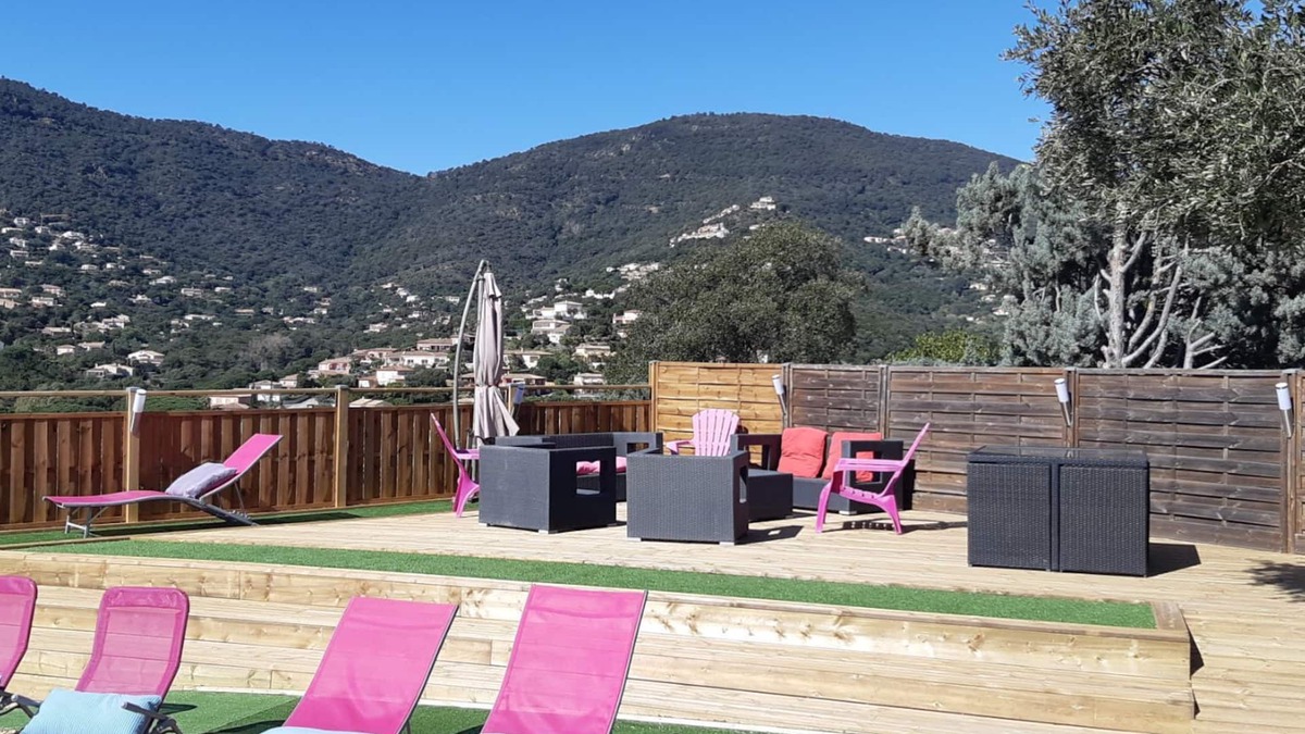 Cavaliere House | Large modern villa's ground floor, 25min from St Tropez, 8min walk to beaches