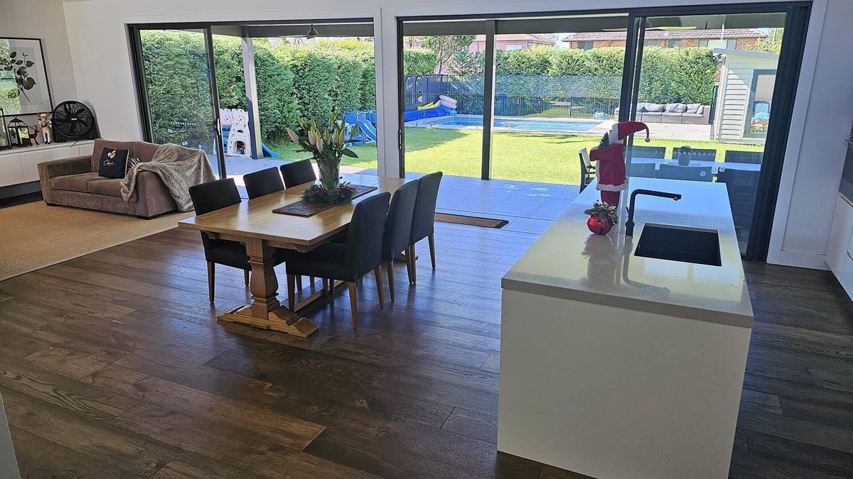 Willoughby House | Large, modern, resort-style house with pool, lawns, 4 bedrooms & 2.5 bathroomsn