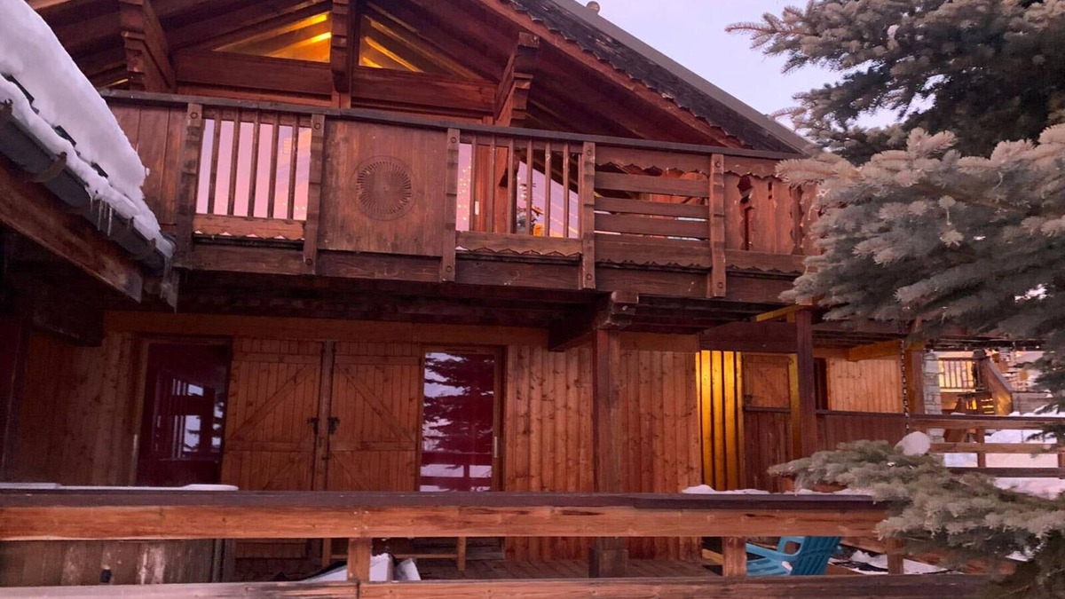 Reberty Ski Chalet | Large mountain chalet w/hot tub & sauna. Amazing views!