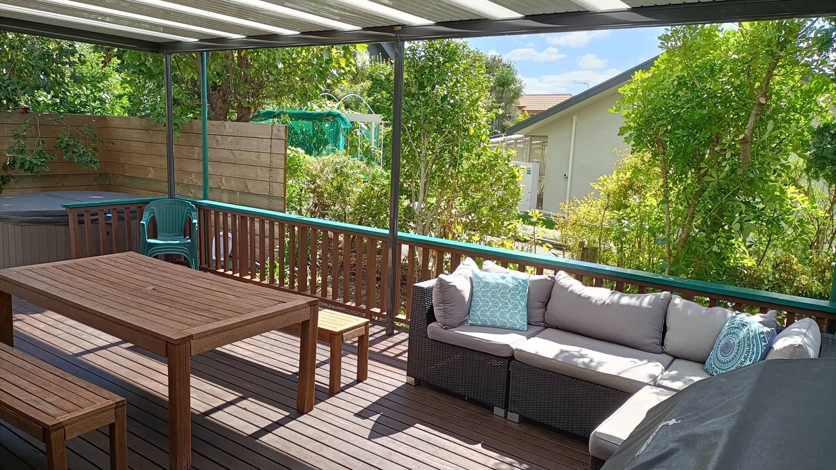 Havelock North House | Large, multi-storey family home close to village.