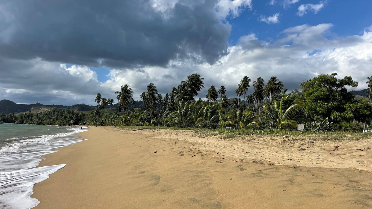Playa House | Large Oceanfront 4 Bedroom Home near Rincon directly on a Beautiful Quiet Beach