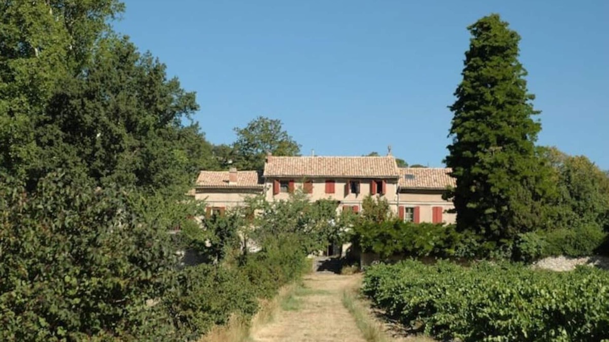 Nyons House | Large Old House with Private Pool/Garden in NYONS