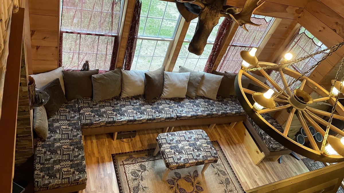 Glenfield House | Large open space cabin