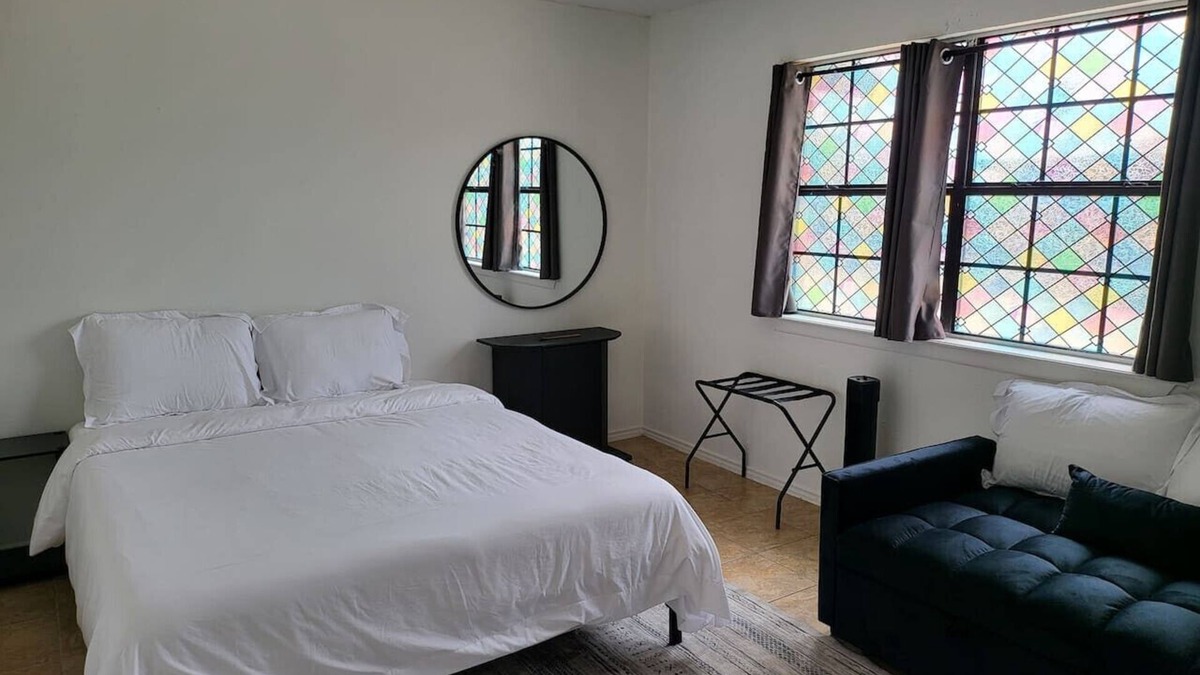 Eastern Division Apartment | Large parking lot/sleeps 8