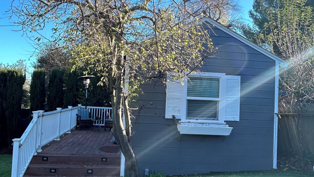 Emerald Hills Apartment | Large, private Studio with 1 Bath in beautiful Emerald Hills - 30 day minimum