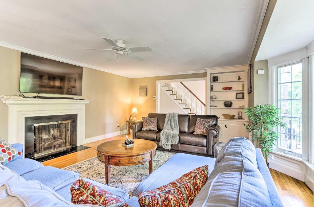 Salisbury Street House | Large Private Yard Grand Worcester Getaway