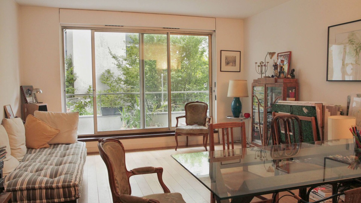 Quartier de la Goutte-d'Or House | Large, quiet and bright two-room apartment with balcony overlooking the garden 5 minutes from the Sacré Coeur