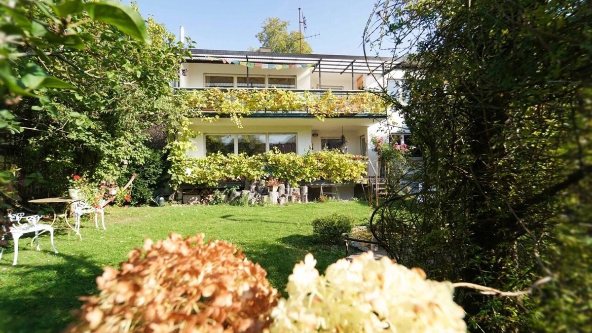 Bad Urach Apartment | Large, quiet vacation apartment (approx. 70sqm) with large balcony and shared use of the garden