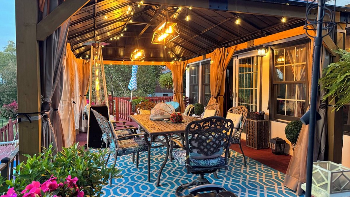 Fishkill House | Large Relaxing Family Retreat In The Hudson Valley with Theatre and Gazebo