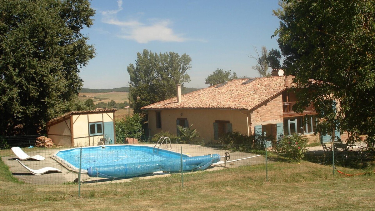 Vigueron House | Large renovated farmhouse with swimming pool in south-west France
