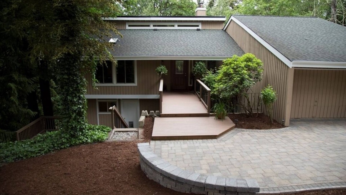 Sammamish House | Large retreat house in a quiet cul de sac!