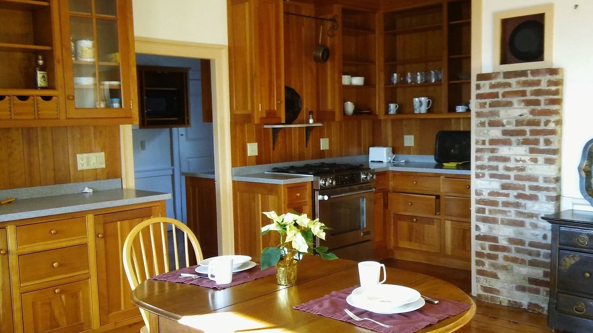 Edgecomb House | Large Riverfront Home with Private Dock