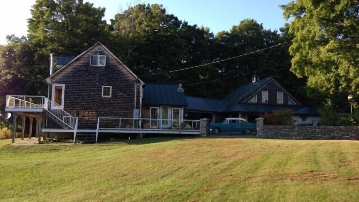 North Concord House | Large Secluded Vermont Rental House With Stunning Views.