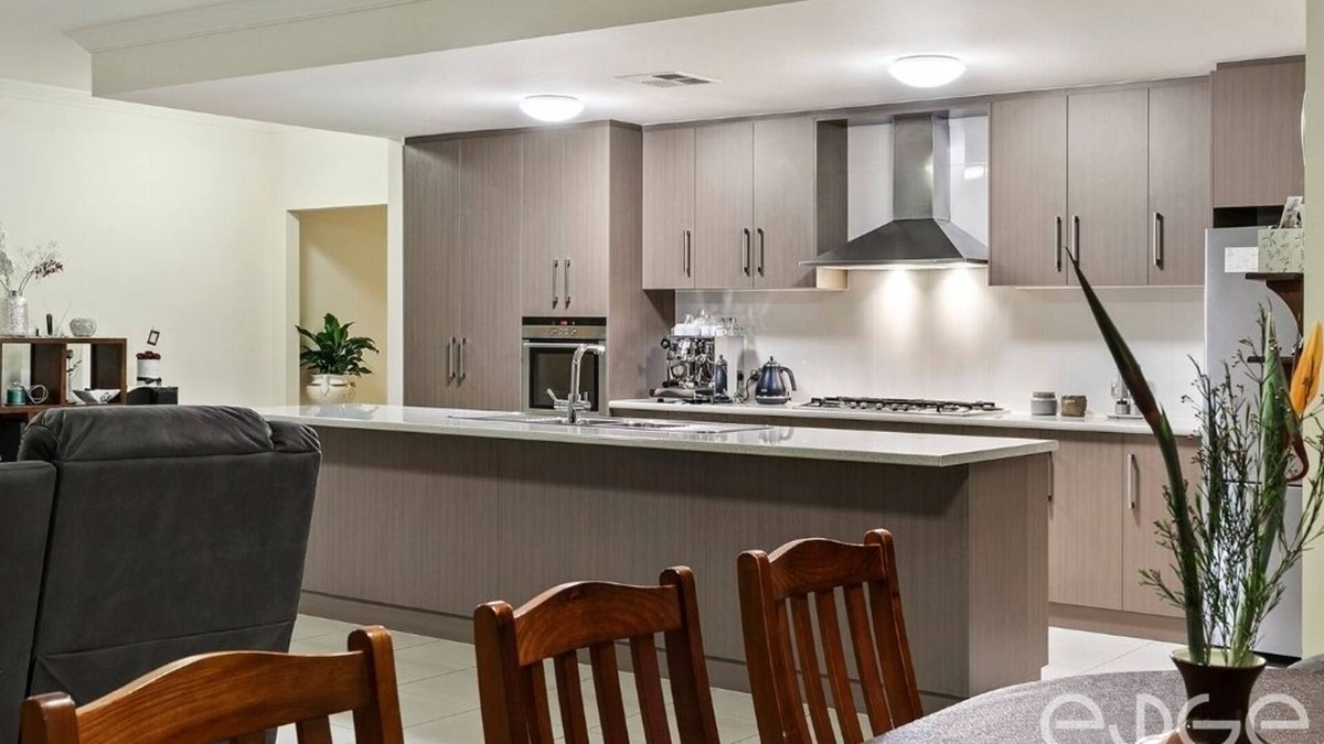 Munno Para House | Large spacious 4 bedroom home