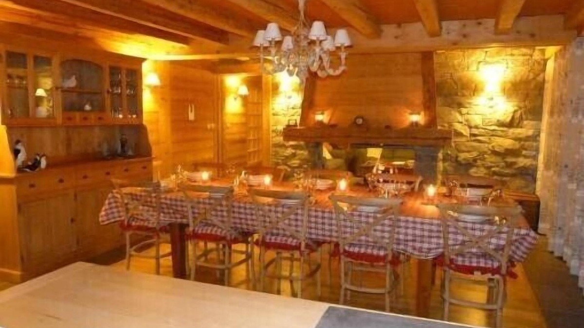 Entremont Ski Chalet | LARGE & SPACIOUS FAMILY CHALET 200m² - 5 bedrooms - 10 pers. nearby. La Clusaz