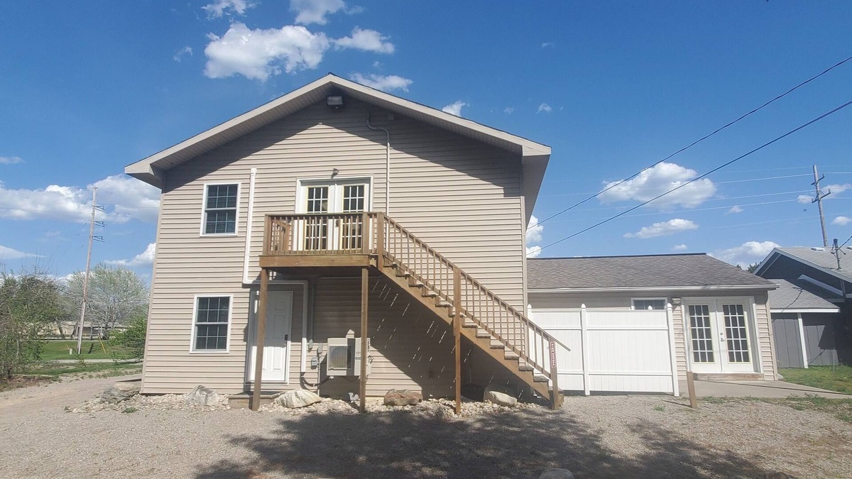 Elk Rapids Apartment | Large studio apartment in charming Elk Rapids.