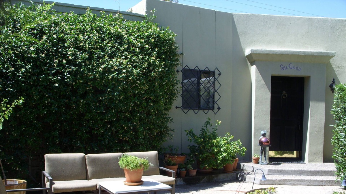 Blenman-Elm House | Large Studio Guesthouse in Central Tucson Historic Neighborhood