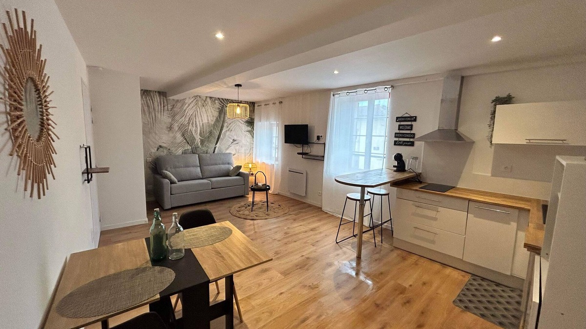 Labruguiere Apartment | Large studio in the heart of Labruguière