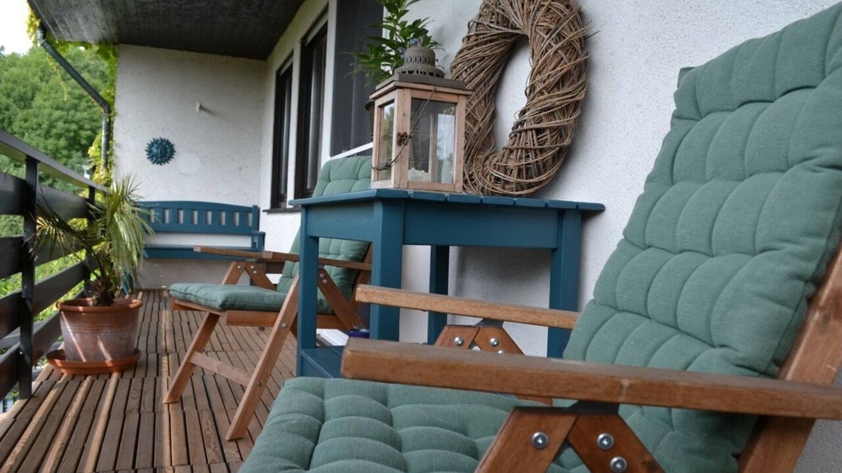 Ernsthausen Apartment | Large, sunny apartment in the country in the beautiful Taunus
