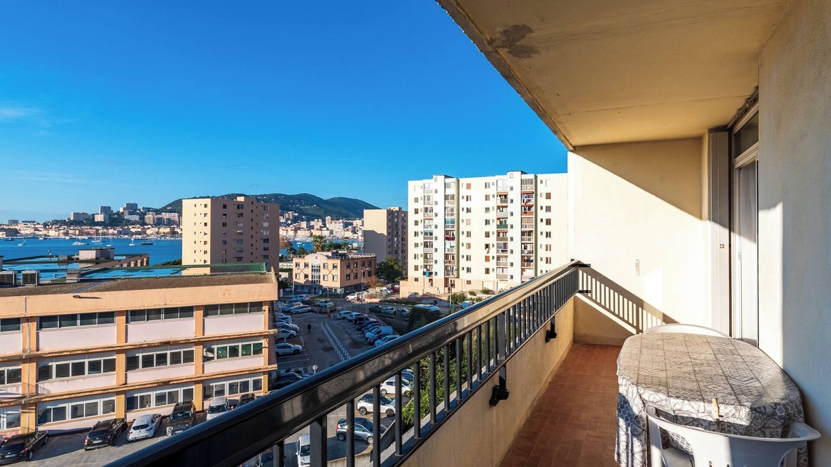Ajaccio Apartment | Large t3 apartment 70m² sea view Gulf of Ajaccio
