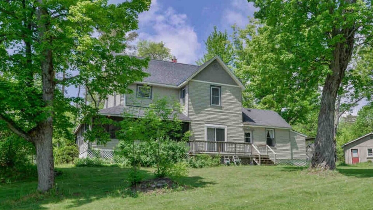 Bala Cottage | Large Three Bedroom Retreat Family Friendly Cottage