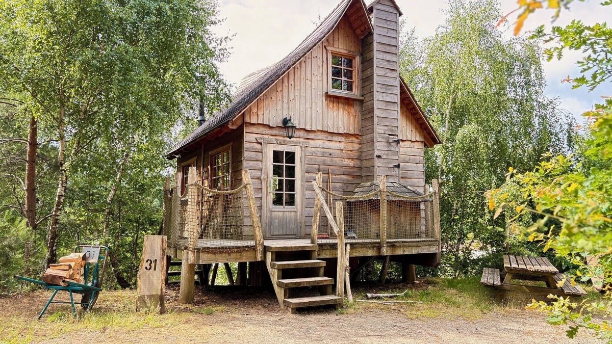 Maaseik House | Large treehouse ideal for larger families or group of friends