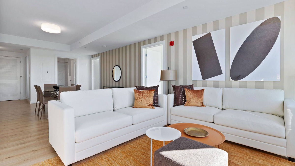 West Fens Apartment | Large Two Bedroom, One Block From Fenway Park