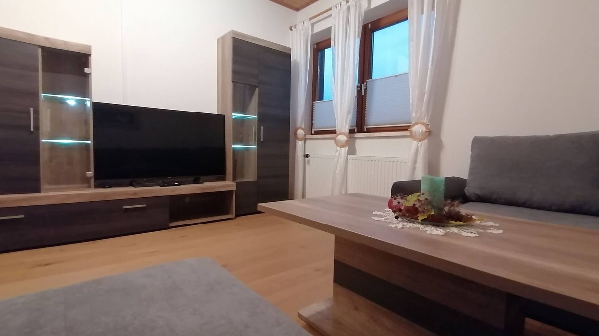 Goestling an der Ybbs Apartment | Large vacation apartment with balcony for 6 people