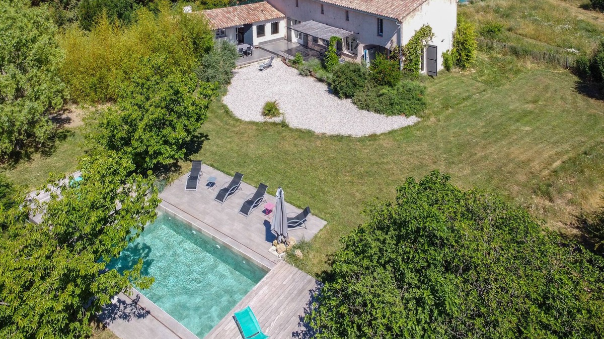 Cotignac House | Large villa, 6 to 15 people on the edge of the forest and river with heated pool