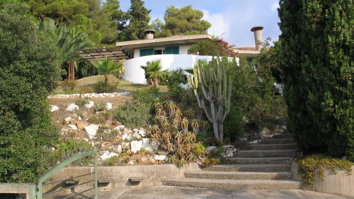 Capo D'arco Villa | Large Villa dating back to the '60s in the private area of Capo d'Arco in Elba
